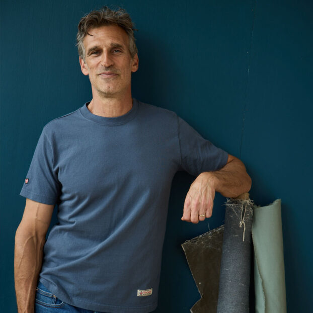 M-SST-CREWBASE-WB_lifestyle1 M-SST-CREWBASE-WB_lifestyle1